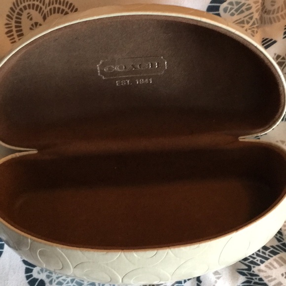 Authentic Coach sunglasses case - Picture 4 of 4